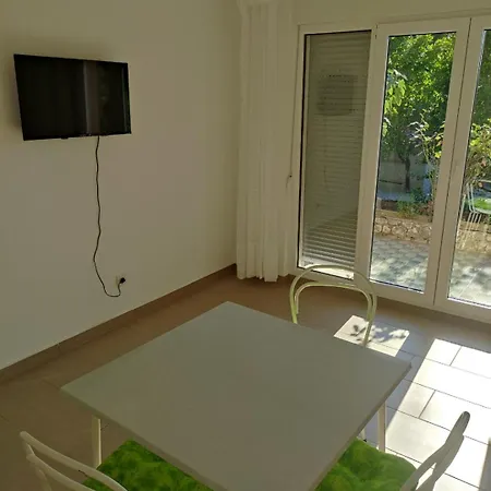 Dragiv 1 بيت ضيافة